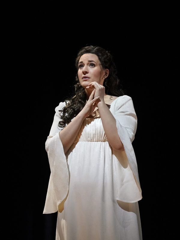 Photos/Reviews: THE QUEEN OF SPADES at the Metropolitan Opera, New York 