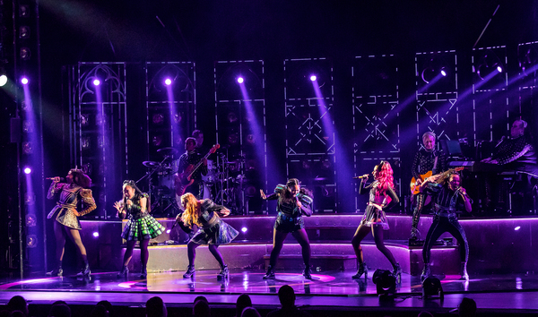 Photo Flash: Get A First Look At The Twin Cities Run Of Broadway-Bound SIX Image