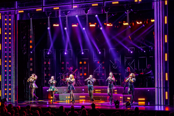 Photo Flash: Get A First Look At The Twin Cities Run Of Broadway-Bound SIX Image