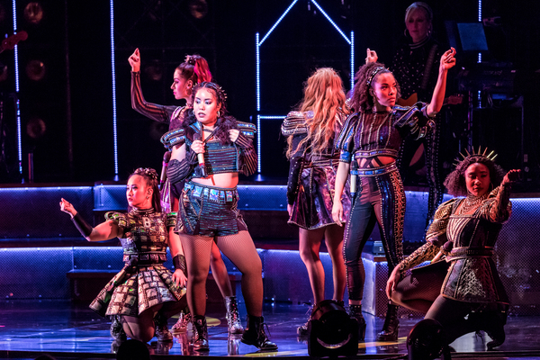 Photo Flash: Get A First Look At The Twin Cities Run Of Broadway-Bound SIX Image