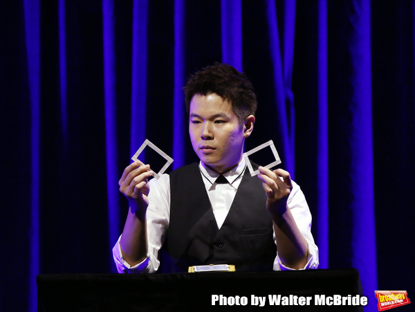 Photo Coverage: THE ILLUSIONISTS - MAGIC OF THE HOLIDAYS Press Preview Image