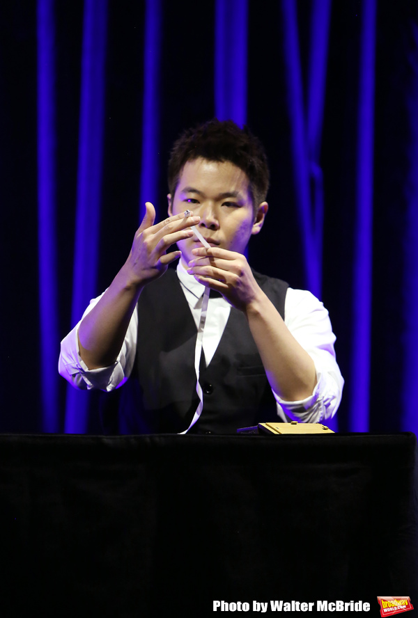 Photo Coverage: THE ILLUSIONISTS - MAGIC OF THE HOLIDAYS Press Preview Image