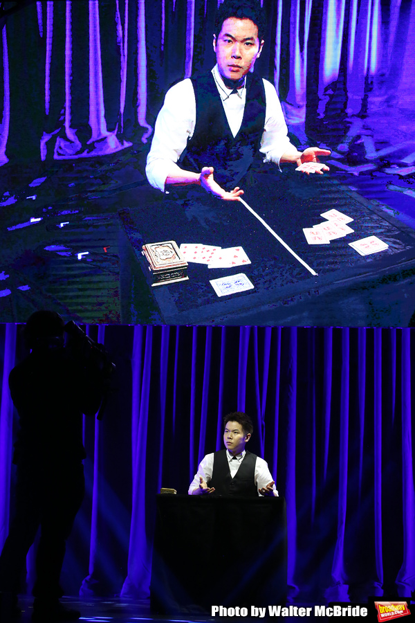 Photo Coverage: THE ILLUSIONISTS - MAGIC OF THE HOLIDAYS Press Preview Image