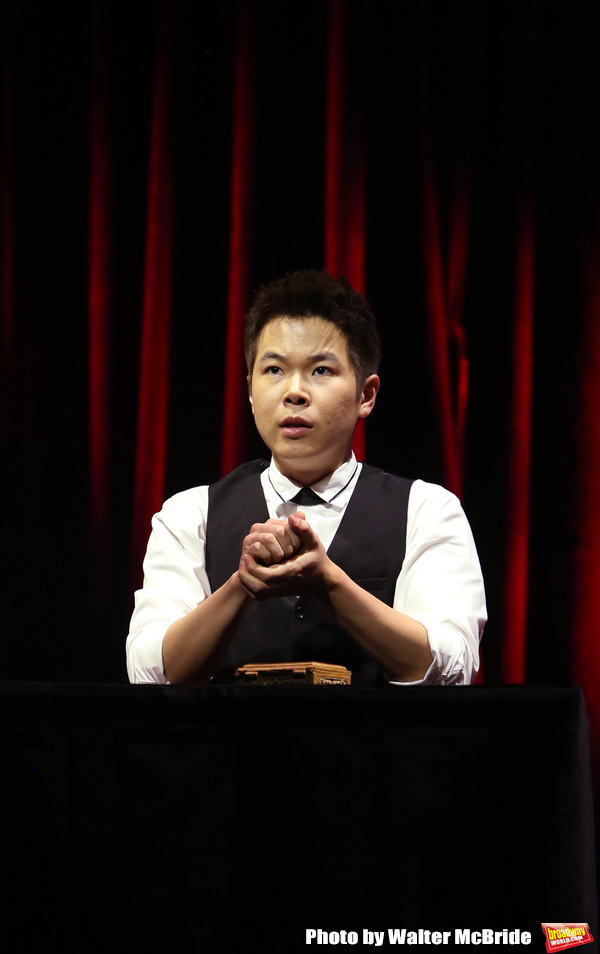 Photo Coverage: THE ILLUSIONISTS - MAGIC OF THE HOLIDAYS Press Preview Image