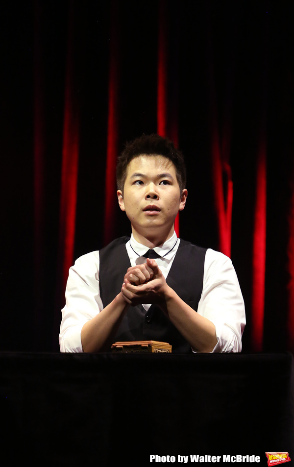 Photo Coverage: THE ILLUSIONISTS - MAGIC OF THE HOLIDAYS Press Preview Image