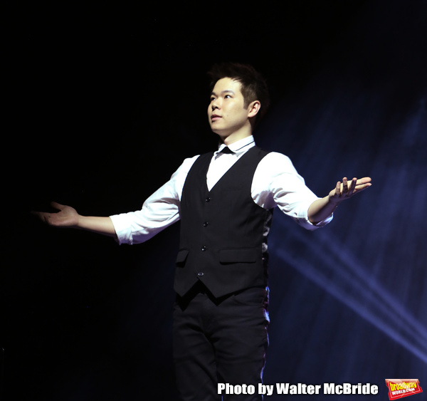 Photo Coverage: THE ILLUSIONISTS - MAGIC OF THE HOLIDAYS Press Preview Image