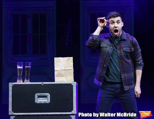 Photo Coverage: THE ILLUSIONISTS - MAGIC OF THE HOLIDAYS Press Preview Image