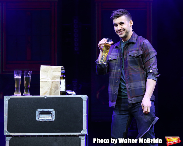 Photo Coverage: THE ILLUSIONISTS - MAGIC OF THE HOLIDAYS Press Preview Image