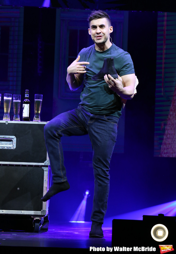 Photo Coverage: THE ILLUSIONISTS - MAGIC OF THE HOLIDAYS Press Preview Image