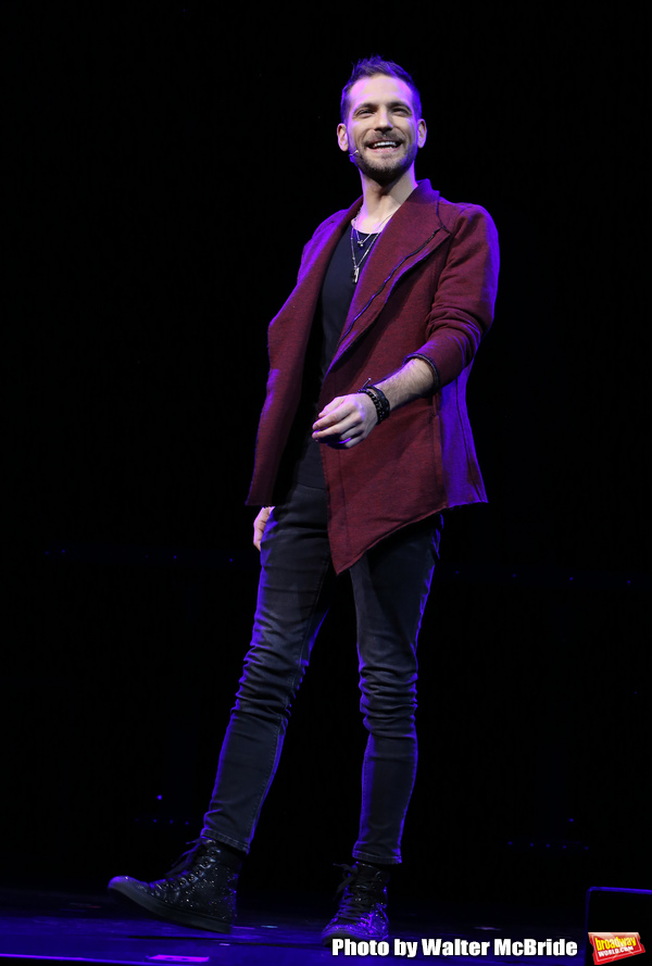 Photo Coverage: THE ILLUSIONISTS - MAGIC OF THE HOLIDAYS Press Preview Image