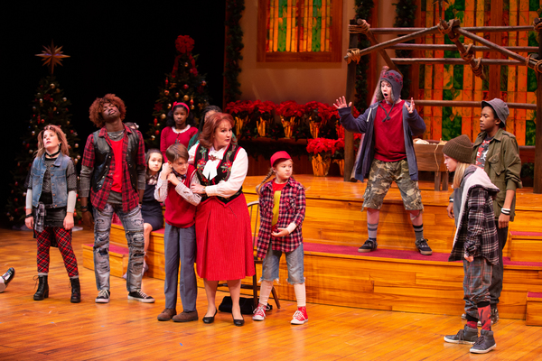 Photo Flash: Alabama Shakespeare Festival Presents THE BEST CHRISTMAS PAGEANT EVER Image
