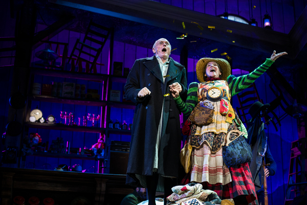 Photo Flash: First Look at the World Premiere of DOLLY PARTON'S SMOKY MOUNTAIN CHRISTMAS CAROL at Boston's Emerson Colonial Theatre 