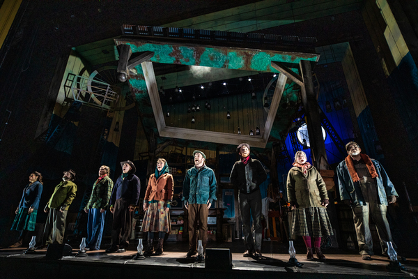 Photo Flash: First Look at the World Premiere of DOLLY PARTON'S SMOKY MOUNTAIN CHRISTMAS CAROL at Boston's Emerson Colonial Theatre 