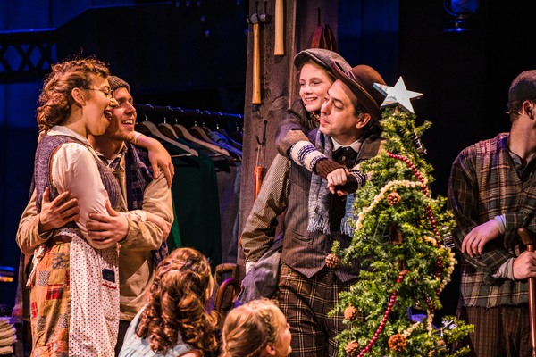 Photo Flash: First Look at the World Premiere of DOLLY PARTON'S SMOKY MOUNTAIN CHRISTMAS CAROL at Boston's Emerson Colonial Theatre 