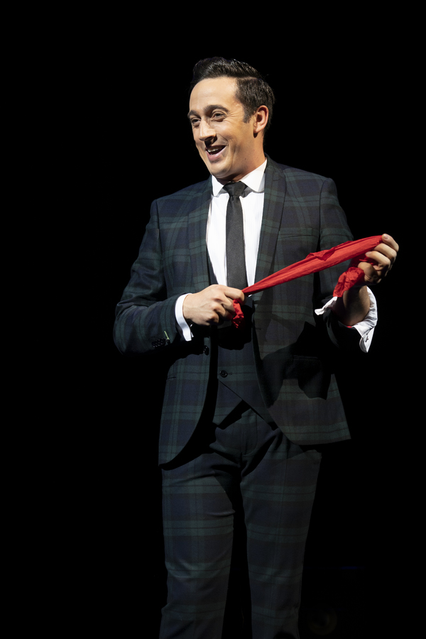 Photo Flash: Take a Look at Production Photos From THE ILLUSIONISTS - MAGIC OF THE HOLIDAYS Image