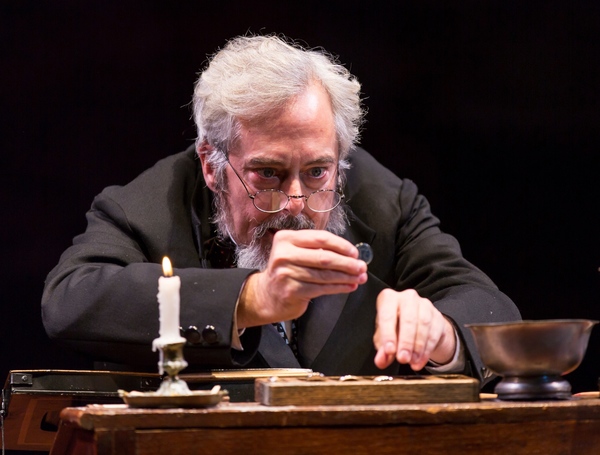Photo Flash: A CHRISTMAS CAROL Rings In The Holidays At Hartford Stage Image
