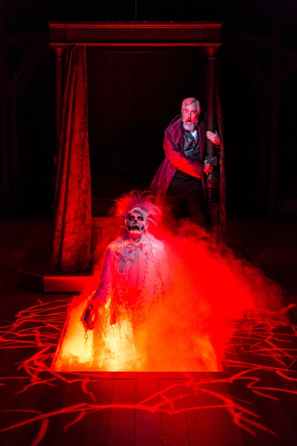 Photo Flash: A CHRISTMAS CAROL Rings In The Holidays At Hartford Stage Image