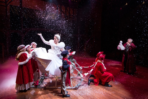 Photo Flash: A CHRISTMAS CAROL Rings In The Holidays At Hartford Stage 