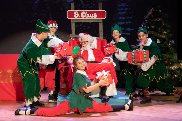 Photo Coverage: First Look at Pickerington Community Theatre's MIRACLE ON 34TH STREET Image