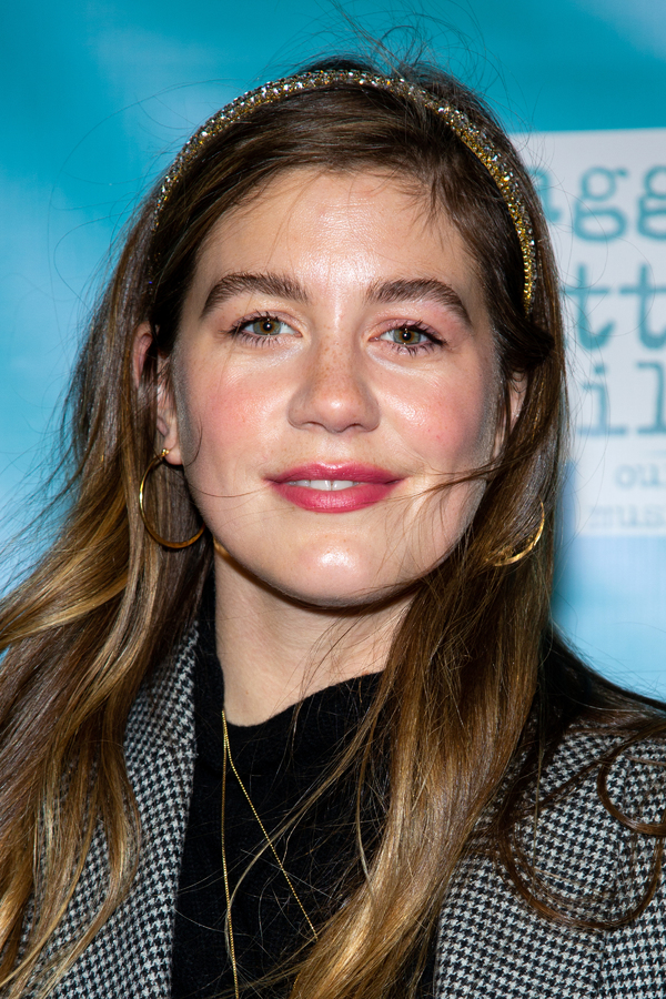 Photo Coverage: Alanis Morissette & More Walk the Opening Night Red Carpet at JAGGED LITTLE PILL Image