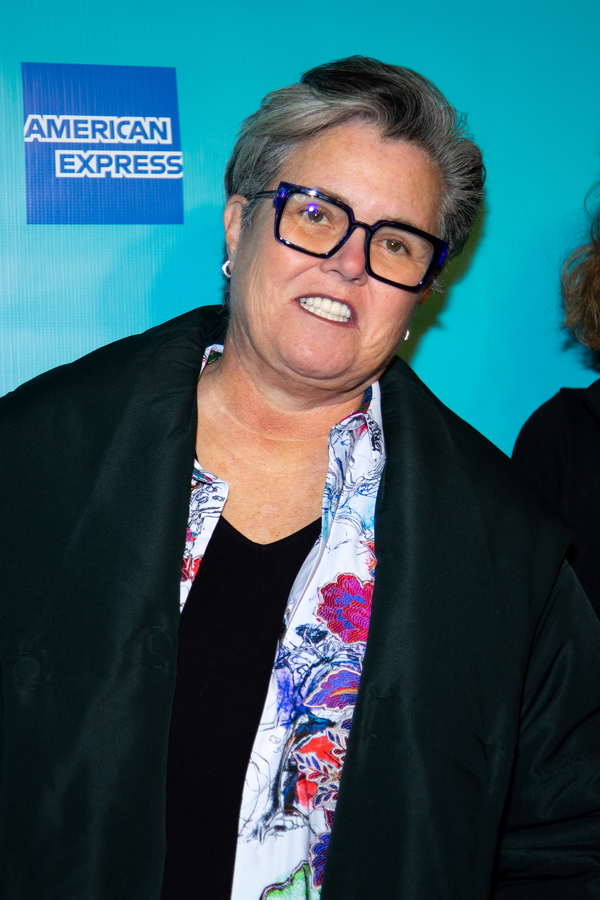Photo Coverage: Alanis Morissette & More Walk the Opening Night Red Carpet at JAGGED LITTLE PILL Image