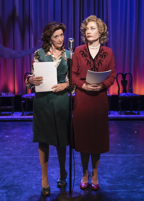 Photo Flash: First Look at Ensemble Theatre Company's IT'S A WONDERFUL LIFE: A LIVE RADIO PLAY Image