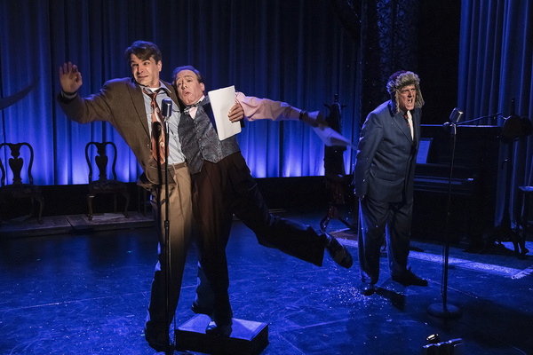 Photo Flash: First Look at Ensemble Theatre Company's IT'S A WONDERFUL LIFE: A LIVE RADIO PLAY Image