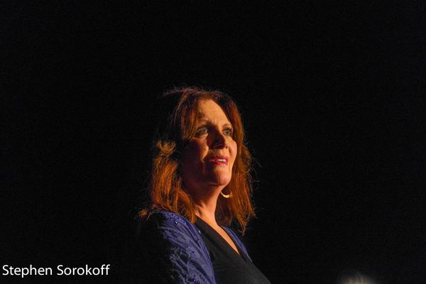 Photo Coverage: Maureen McGovern Plays The RRAZZ ROOM 