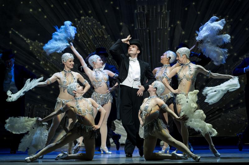 Review: AN AMERICAN IN PARIS at Châtelet Image