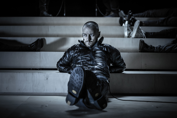 Photo Flash: First Look at CYRANO DE BERGERAC at Playhouse Theatre Image