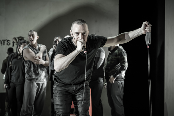 Photo Flash: First Look at CYRANO DE BERGERAC at Playhouse Theatre Image