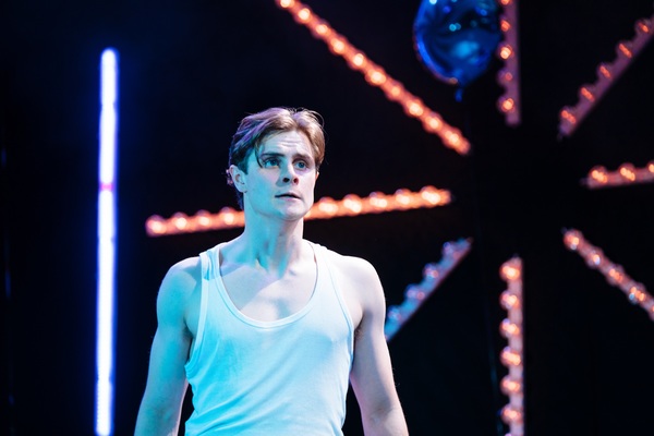 Photo Flash: First Look at A MIDSUMMER NIGHT'S DREAM at the Criterion Theatre Image