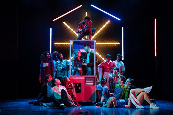 Photo Flash: First Look at A MIDSUMMER NIGHT'S DREAM at the Criterion Theatre Image