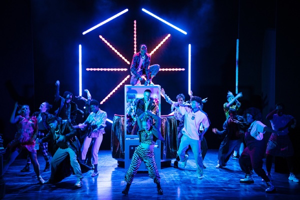 Photo Flash: First Look at A MIDSUMMER NIGHT'S DREAM at the Criterion Theatre Image