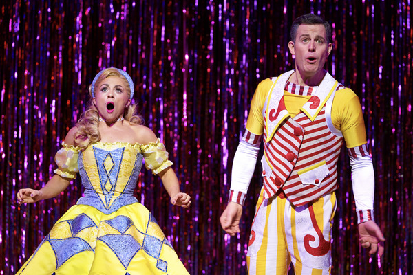 Photo Flash: First Look at GOLDILOCKS AND THE THREE BEARS at the London Palladium Image
