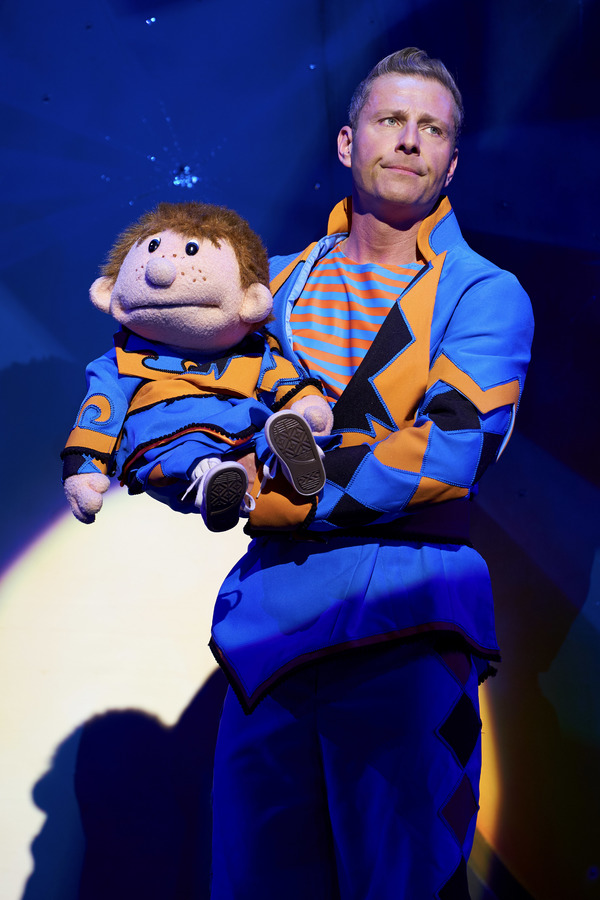 Photo Flash: First Look at GOLDILOCKS AND THE THREE BEARS at the London Palladium Image