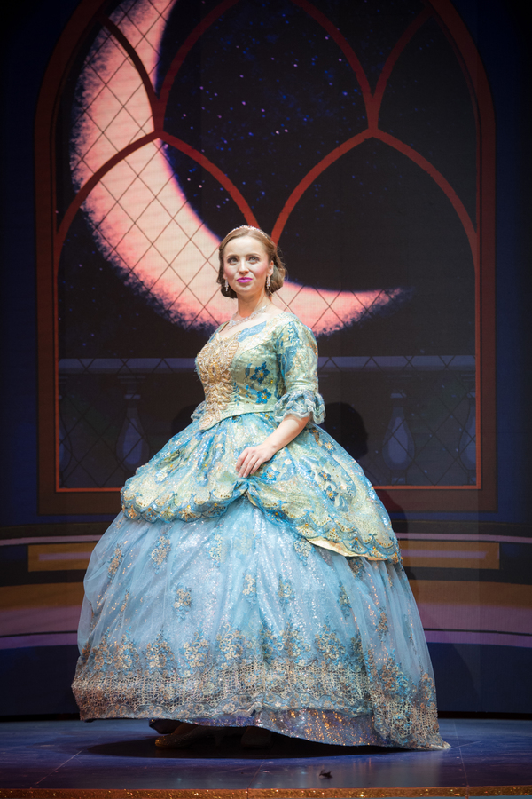 Photo Flash: First Look at CINDERELLA at Croydon's Fairfield Halls Image
