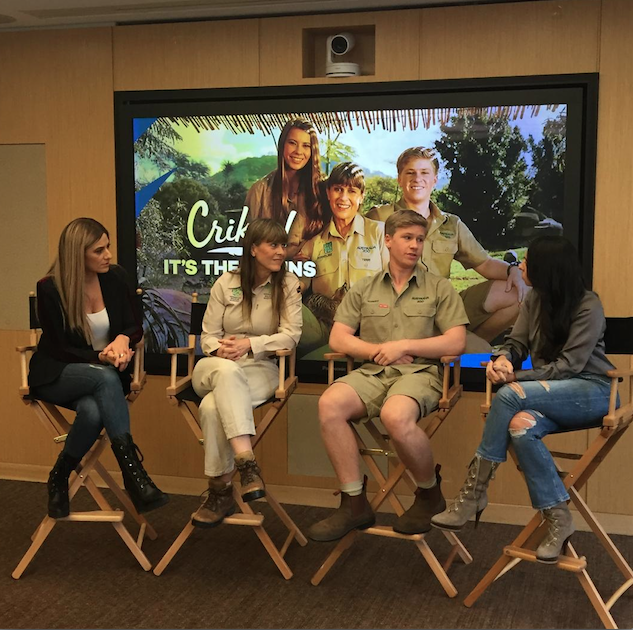 Photo Coverage: THE MOMS Host The Irwins in NYC Image