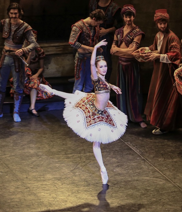 Photo Flash: Roma City Ballet Company Luciano Cannito Presenta SCHIACCIANOCI Image