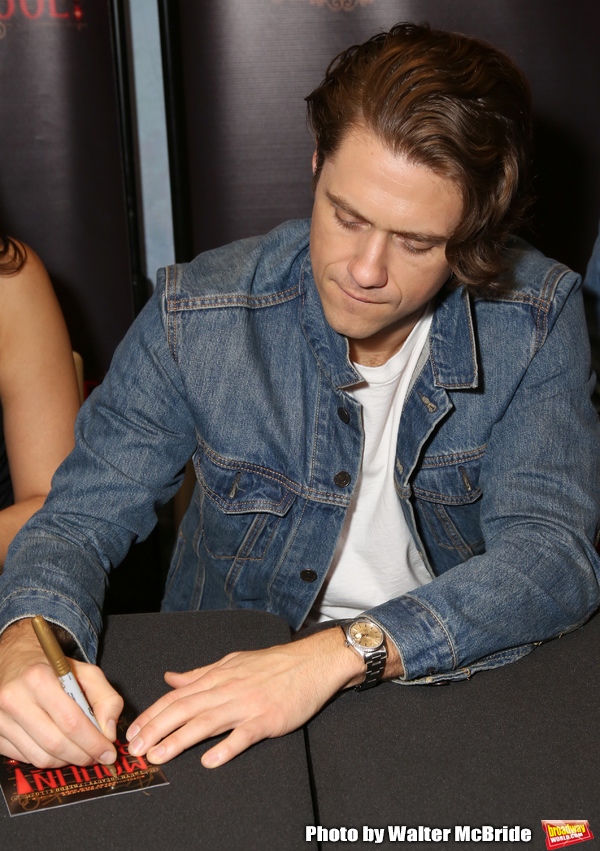 Photo Coverage: MOULIN ROUGE! Celebrates Vinyl Release With a Signing Image