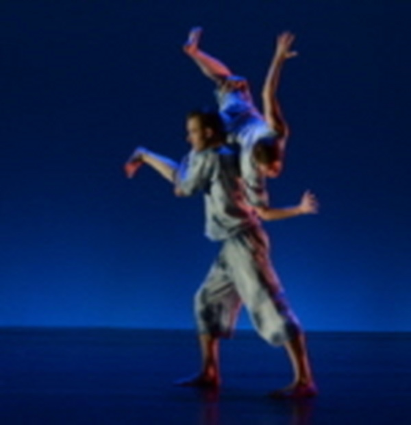 Photo Flash: Aura CuriAtlas Performs At Steppenwolf Image