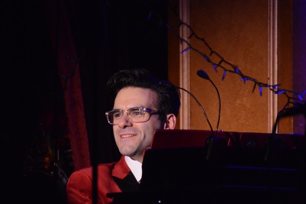 Photo Coverage: Inside the 12th Annual Joe Iconis Christmas Extravaganza at Feinstein's/54 Below 