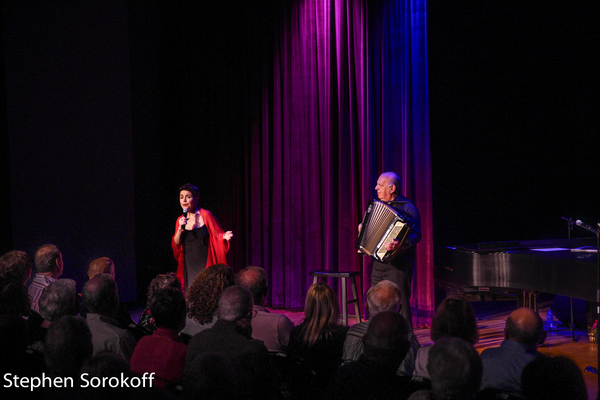 Photo Coverage: Christine Andreas Plays The Rrazz Room Image