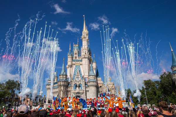 Photo Flash: DISNEY PARKS MAGICAL CHRISTMAS DAY PARADE Airs Wednesday, December 25 Image
