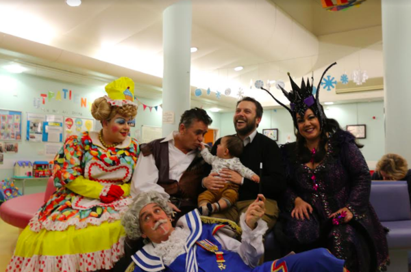 Photo Flash: Panto Stars Visit Patients At Bristol Children's Hospital This Christmas  Image