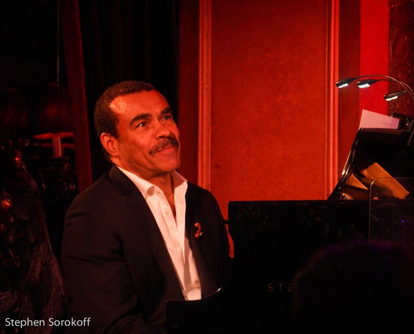 Photo Coverage: Norm Lewis Continues Holiday Run at Feinstein's/54 Below Image