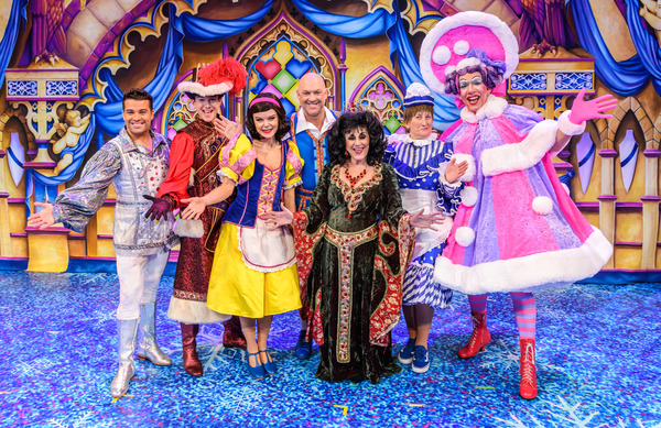 Photo Flash: Jac Yarrow And More Star In SNOW WHITE AND THE SEVEN DWARFS Panto At Birmingham Hippodrome Image
