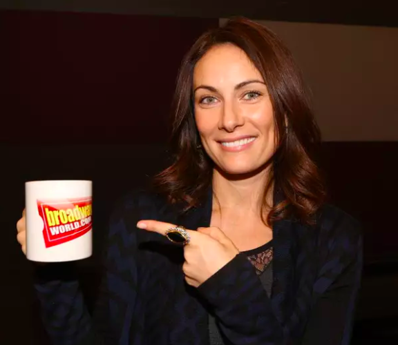 Wake Up With BWW 12/26: Ethan Slater Performs '(Just A) Simple Sponge' and More! Image