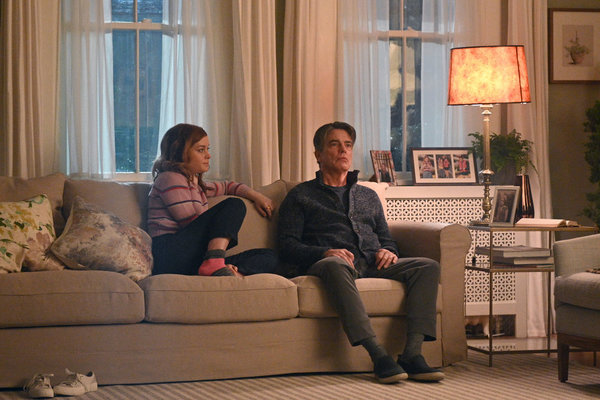 Photo Flash: See Skylar Astin, Jane Levy, & More in a First Look at ZOEY'S EXTRAORDINARY PLAYLIST Image