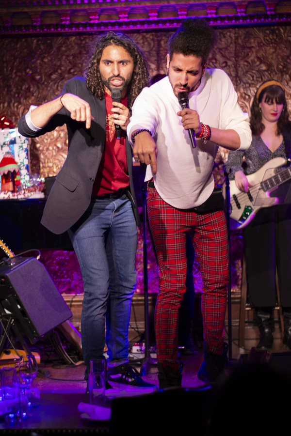 Photo Flash: The Saunders Family In FAMILY DINNER: HOLIDAY EDITION At Feinstein's/54 Below Image